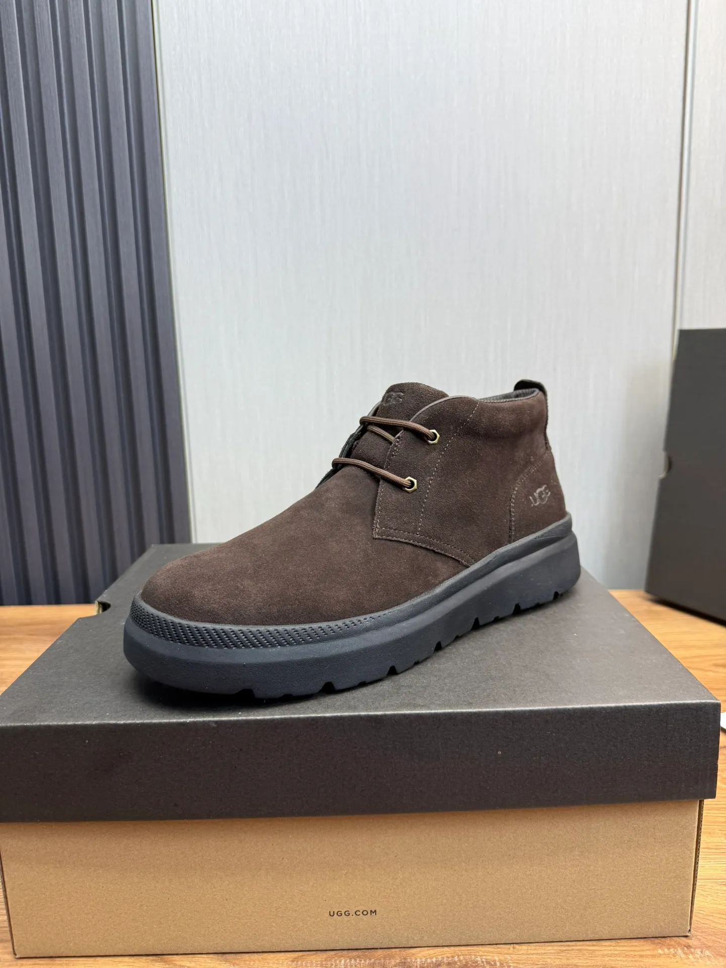 Men's shoes 💰480💰 [UGG] Hot winter warm boots 🐑Purely hand-stitched! Simple and stylish design, frosted cowhide➕Comfortable and warm wool➕UGG original outsole‼ ️Soft and comfortable to wear, good warmth retention, and excellent foot feel. Regular size 41-47